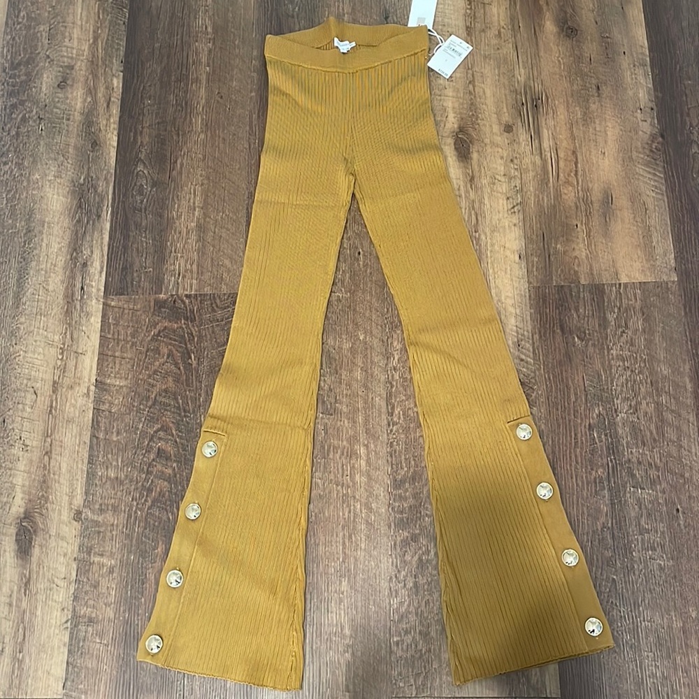 Good American NWT Golden Bell Bottom Flare pants